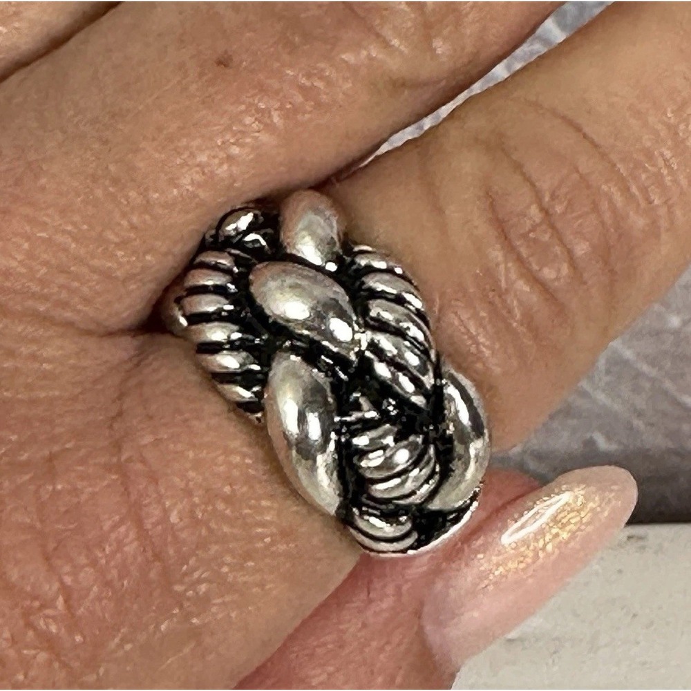 Silver Tone Braided Rope Knot Ring, Size 7 Stretchy Costume Vintage Jewelry‎
